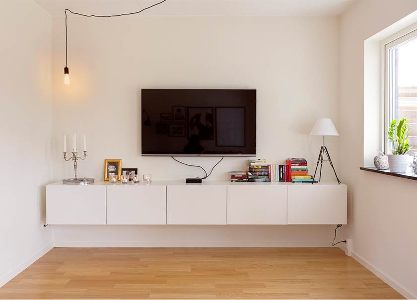 TV in living room at the home of Hellström-Kjellström family.