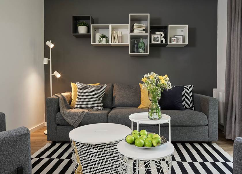 Living room in grey.